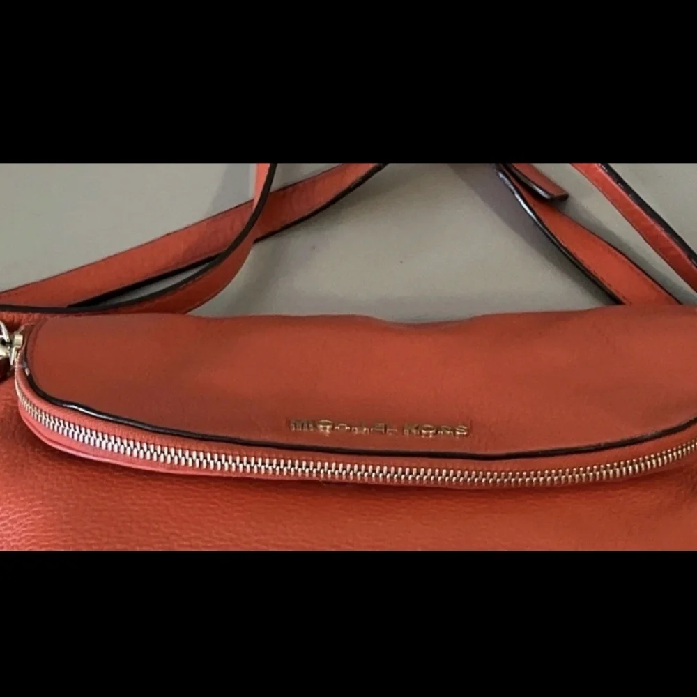 Michael Kors Purse Red Orange Bedford Leather Tassel Crossbody Bag Saddle - Picture 8 of 14